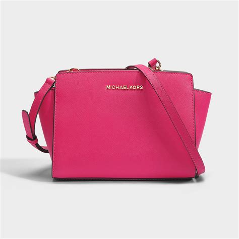 michael michael kors medium selma messenger pink|Michael Kors selma saffiano.